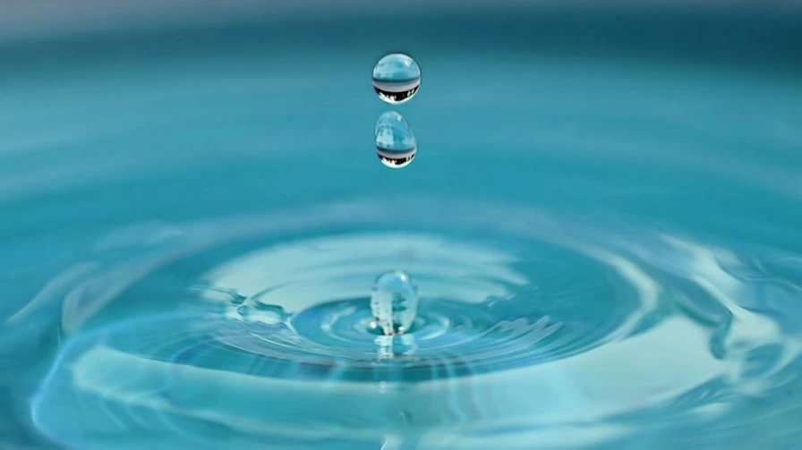 Drinking Water: The Essential Guide to Healthy Hydration 2025